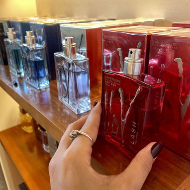 Perfumes Ulric de Varens - 3/4
