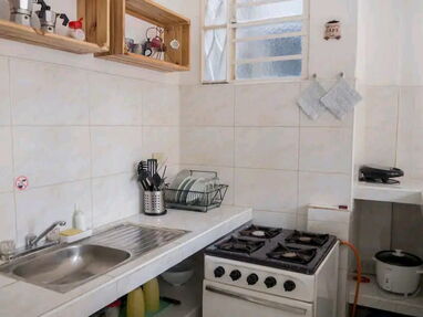 ⭐ Renta apartamento independiente hasta 3 personas con 1 habitación,1 baño, agua fría y caliente, cocina,WiFi, teléfono - Img 61560915