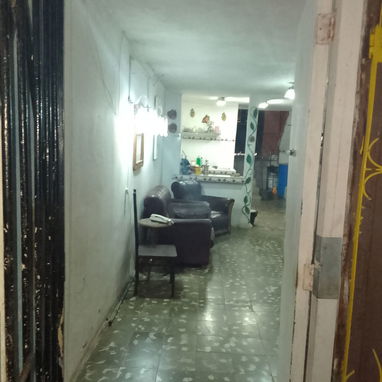 Se vende apartamento en La Habana Vieja, Calle Corrales entre Antón Recio y Figuras( Ojo no es la zona Soterrada ) - Img 122932989