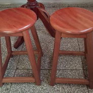 Se venden banquetas de madera - Img 54791698