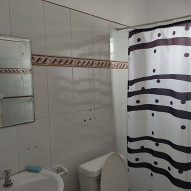 🏠🏖️ Casa Reynaldo en renta, 4 habitaciones, Guanabo - Img 116193176
