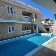 Alquilo CASA DE LUJO de 7 habitaciones con piscina en Guanabo - Img 55071982