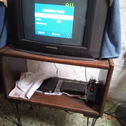 Vendo televisor Panda con cajita - Img 56774126