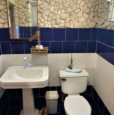Se renta casa de 5 habitaciones a 60 metros de la playa de Guanabo. 54026428 - Img 32976837