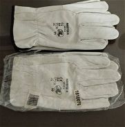 Pares de guantes de piel no. 10 y 11 - Img 45723832