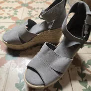 Zapatos de poco uso - Img 55719176