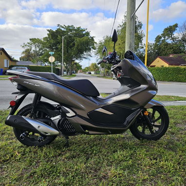 Honda PCX 150 cc 2019 impecable, con chapa y circulación - 9/10