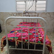 Se vende cama como lo de la foto colchón en muy buen estado - Img 45548584