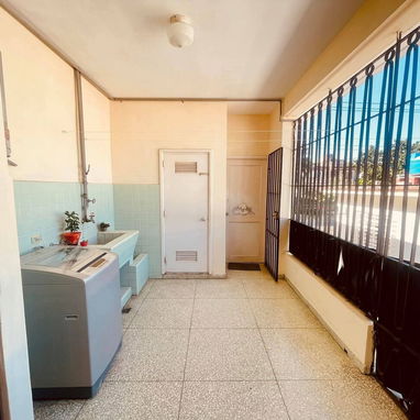 Vendo maravillosa residencia en Nuevo Vedado - Img 121450391