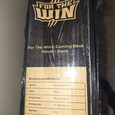 Mesas gaming nuevas en su caja. - 2/3