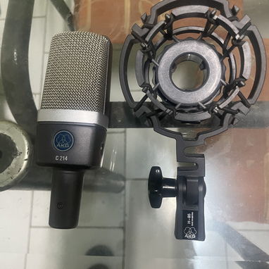 Audífonos senheiser HD 650, interfaz Steinberg ,micrófono condensador akgc214 - Img 121395303