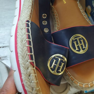 Sandalias Tommy Hilfiger - Img 123206123