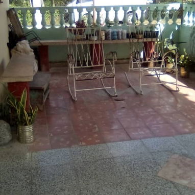 *$15.000usd CON AJUSTE. En venta casa puerta de calle en El Cerro, Reparto Martí. POSIBILIDAD DE GARAJE PARA 4 CARROS. - 2/10