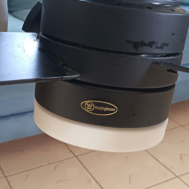Lampara de techo Westinghouse con ventilador y mando para regular velocidades. - Img 123975630
