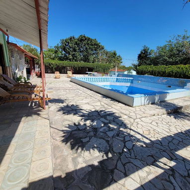 ☀️ Casa con Piscina en Guanabo, La Habana 🌊💦 ¡Ideal para familias y grupos grandes! - Img 98128318