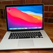 MacBook Pro de 15,4(2015  335 ciclos de carga - Img 45703037