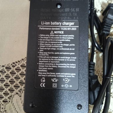 Cargador moto electrica batería litio 48VX3A - Img 118972701