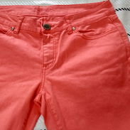 Bonitos jeans, pantalón y bermudas de mujer de marcas francesas, NUEVOS - Img 49716124