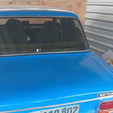 Lada se vende - 8/10