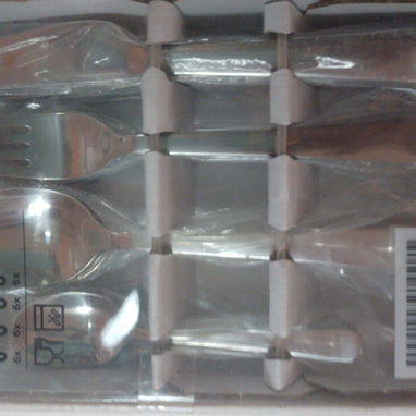 Vendo juego de cubiertos de mesa 24 piezas - 2/2
