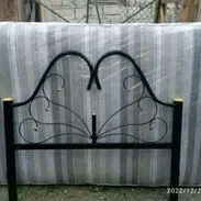 Cama de tubo con colchón liso - Img 58349111