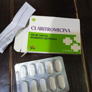 Venta de Claritromicina. Caja con 10 tabletas de 500 mg en 3500 pesos - Img 56330560