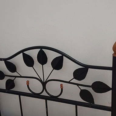 Cama de metal con bastidor de metal igual - 2/4