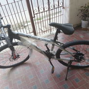 Vendo bicicleta nueva la estrena usted, 26 con 21 velocidades. Lo - Img 55989516