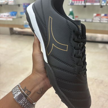 Zapatillas futbol sala - 30 usd o al cambio - Img 121899924