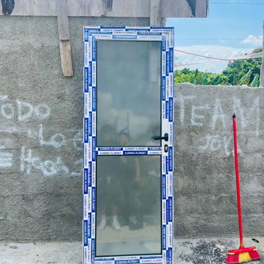 Puertas y ventanas de aluminio - 5/8