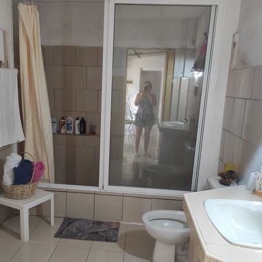 Venta de casa en Artemisa por su ubicación en el centro del pueblo y amplitud se recomienda para negocio - 3/4