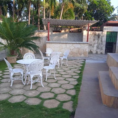 Casa independiente con piscina - 10/10