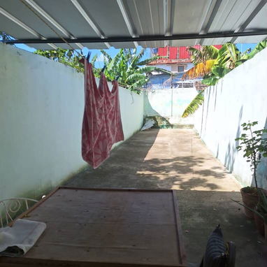 REBAJA: CASA EN LA CEIBA (PLAYA) - 20,000 USD SIN NADA ADENTRO - 6/10