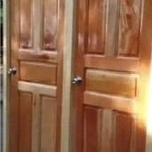 Vendo puertas 🚪de madera 🪵 de la mejor calidad barnizadlas y pintadas vienen con sus cristales - 5/8