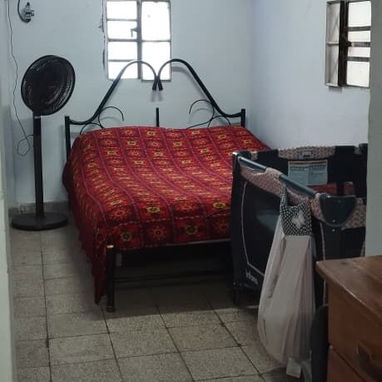 🏡 ¡Casa Antigua en el Vedado – 50,000 USD! - 6/10