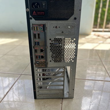 Vendo torre de PC‼️‼️ (NO CAMBIO) ‼️ Motherboard: Z170 Gaming7 gigabyte - 2/4