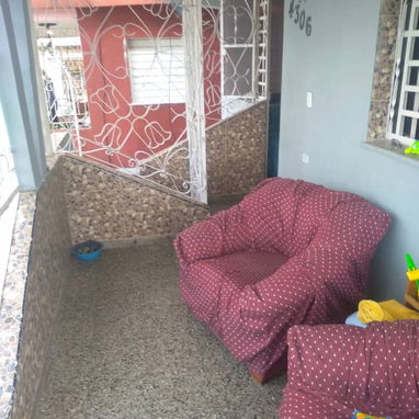 Venta de casa independiente en Marianao - Img 121940576