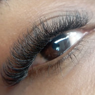 Laminado, tinte henna, depilación de cejas y extensiones de pestañas - Img 120794340