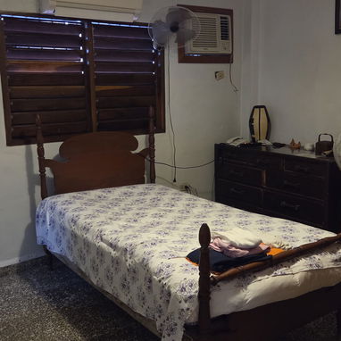 Permuto casa independiente para el Vedado - Img 119688979