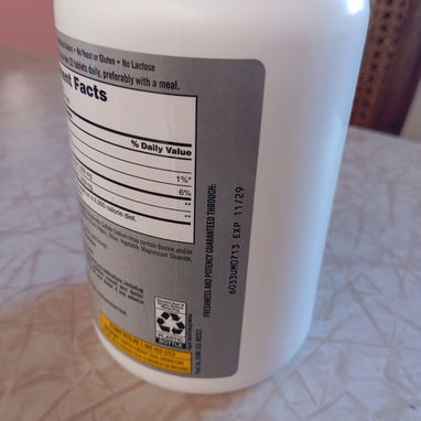Vendo 1 frasco sellado de GLUCOSAMINE / CHONDROITIN - Img 123299131