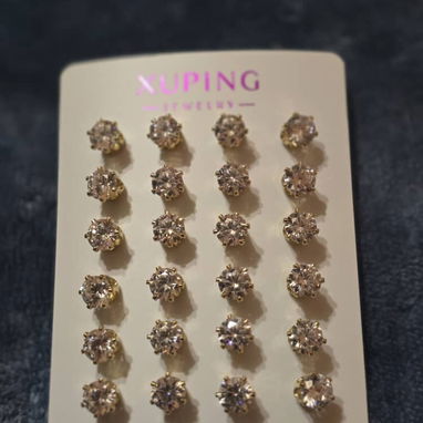 Aretes y argollas medianas, de oro laminado, calidad garantizada 💯 - 4/5