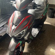 En venta.Motos Electricas. 0 Km ( todo nuevo) Es 72 vol x 40 amperes más de 100 km x carga Caja votol.  Está en Viñales. - Img 57702188
