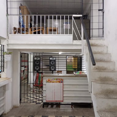 Casa biplanta ideal para negocio en 10 de octubre - 3/10