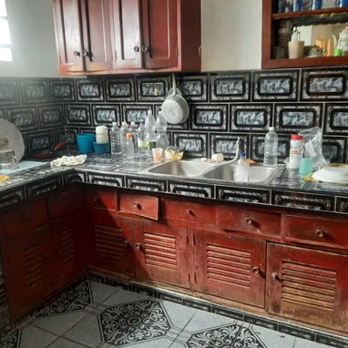 🏡SE VENDE AMPLIO APARTAMENTO EN EL VEDADO - Img 120927015