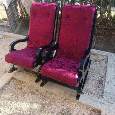 Sillones de madera capitoneados - 7/8