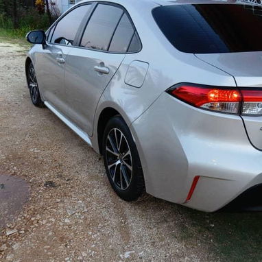 Vendo negocio Toyota Corolla 2025 con 18,000 km - Img 112936306