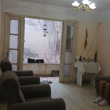 Vendo apartamento en la habana vieja de 2/4. - Img 119724320