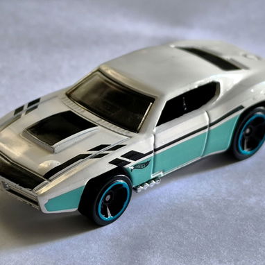 Hot Wheels de marcas, Batman, SuperMario... - 4/7