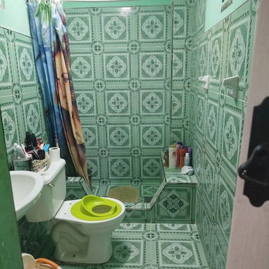 VENTA DE CASA EN LUYANÓ!!!!! (AJUSTABLE) Buena zona. Gas de la calle, puerta de calle - Img 120856468