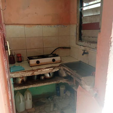 Apartamento interior en el Vedado con gas de la calle - 2/5